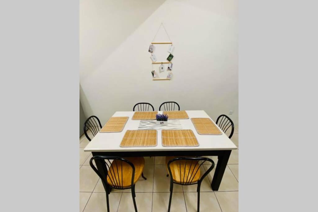LILY VACATION HOME at CAMERON HIGHLANDS - 13 PAX,FREE WiFi w CARPORCH Tanah Rata Zewnętrze zdjęcie